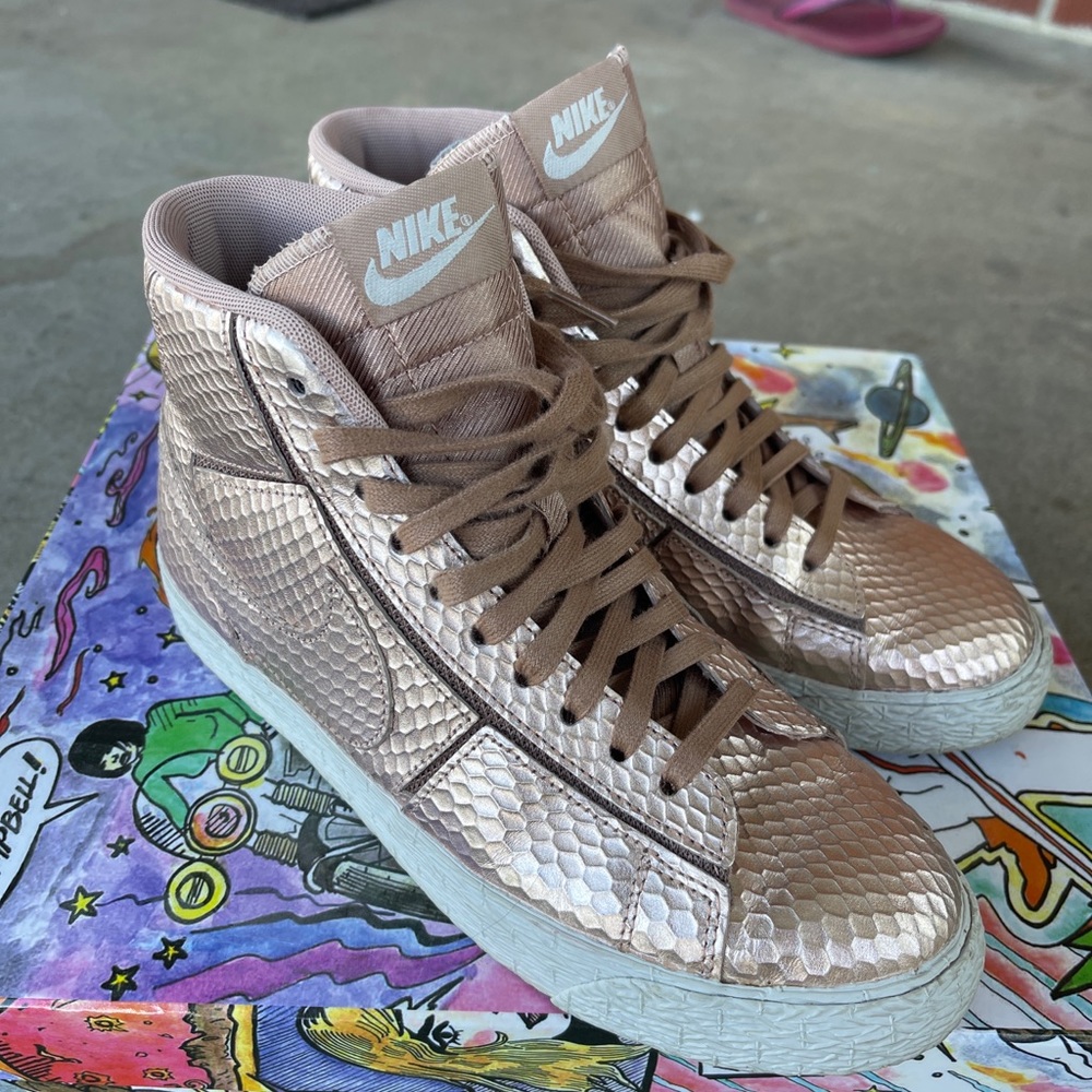 NIKE HIGHTOPS